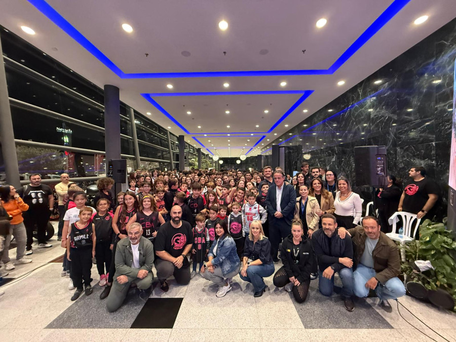 Crestanevada renueva su compromiso con el Club Baloncesto Armilla Crestanevada renueva su compromiso con el Club Baloncesto Armilla