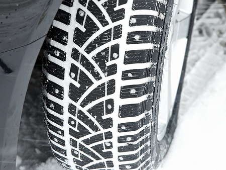 Tu coche y el invierno. Consejos para afrontar el frío en la carretera.