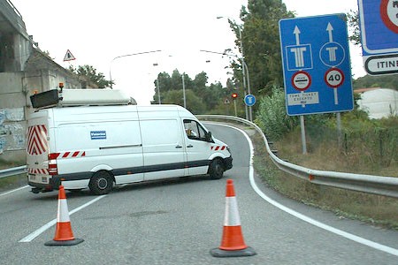 El Gobierno estudia un "pago simbólico" en autovías gratuitas.