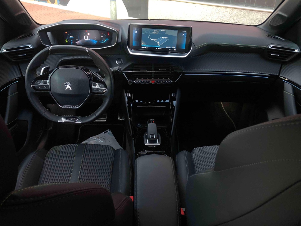 Imagen de Peugeot 208