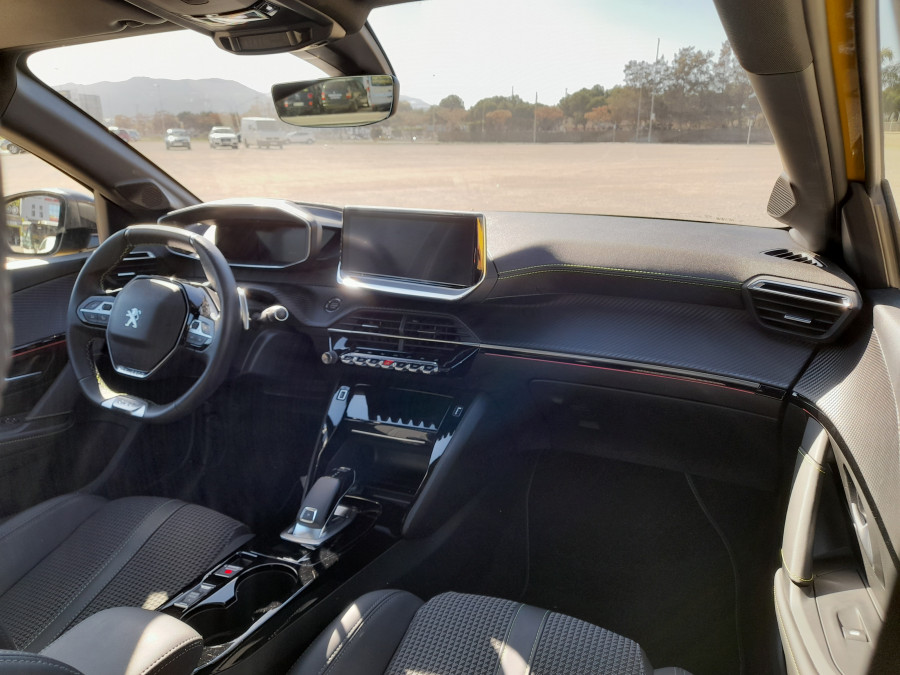 Imagen de Peugeot 208