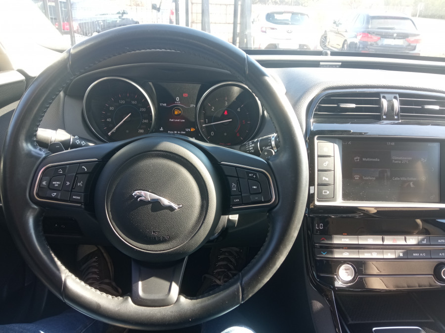 Imagen de Jaguar XE