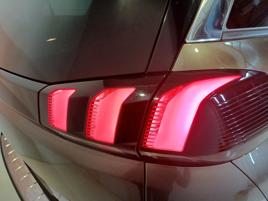 Imagen de Peugeot 5008