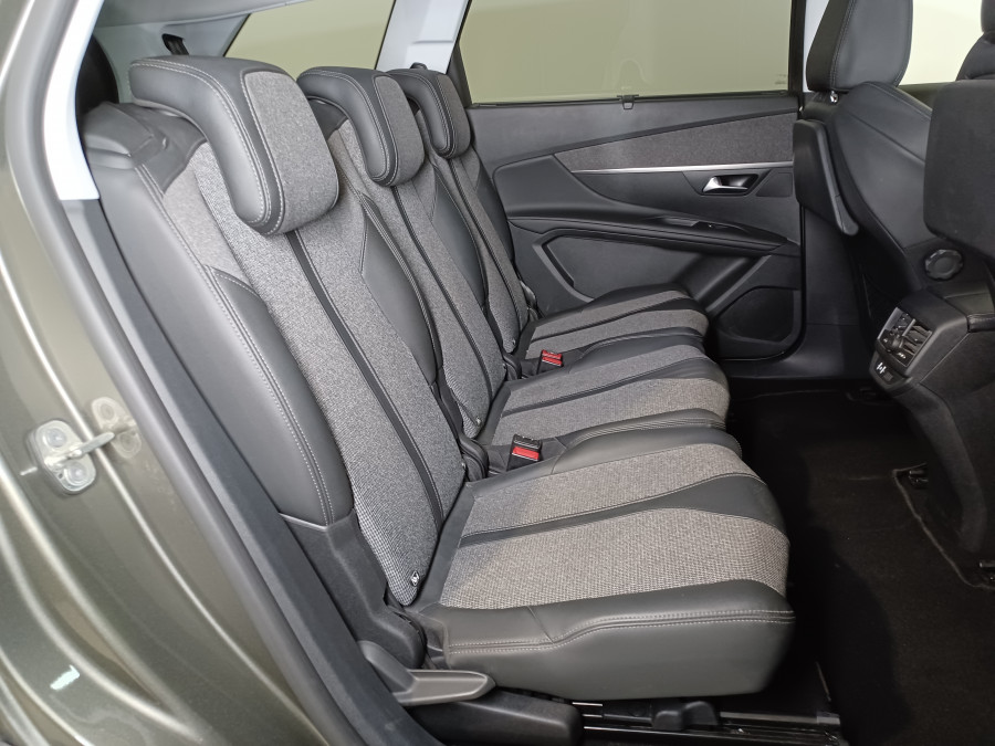 Imagen de Peugeot 5008