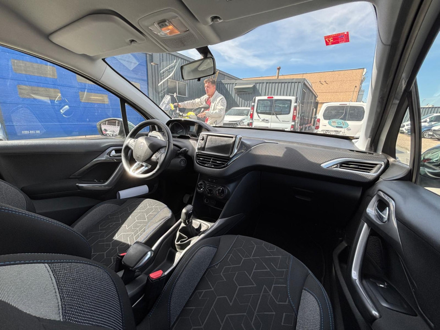 Imagen de Peugeot 2008