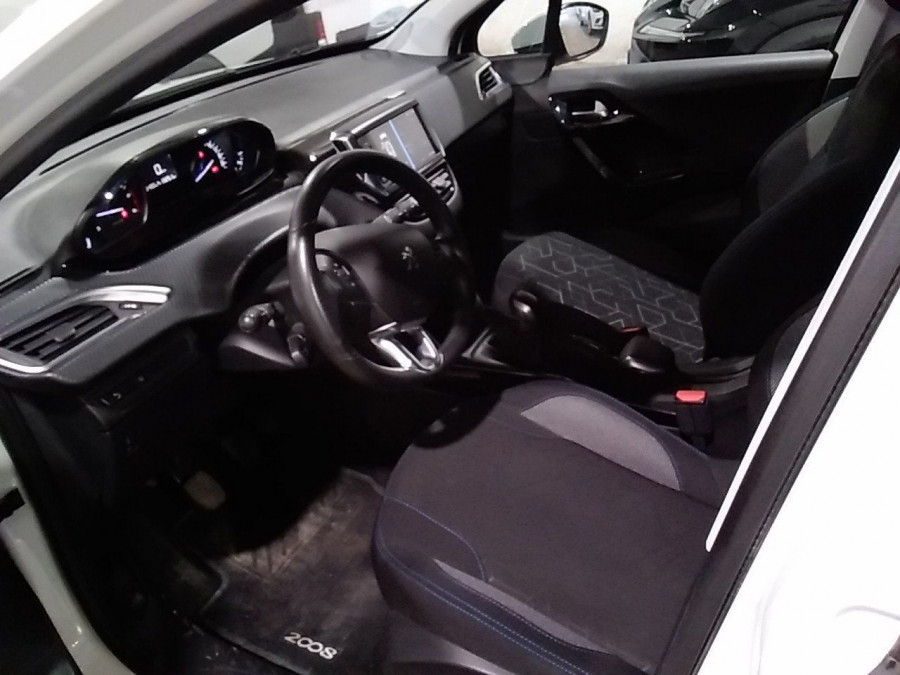 Imagen de Peugeot 2008