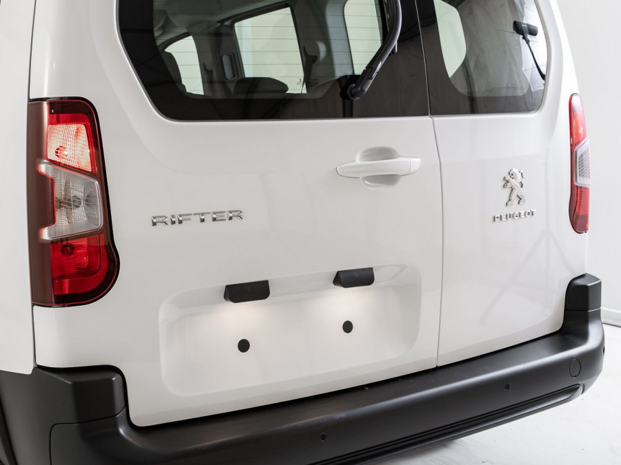 Imagen de Peugeot e-Rifter