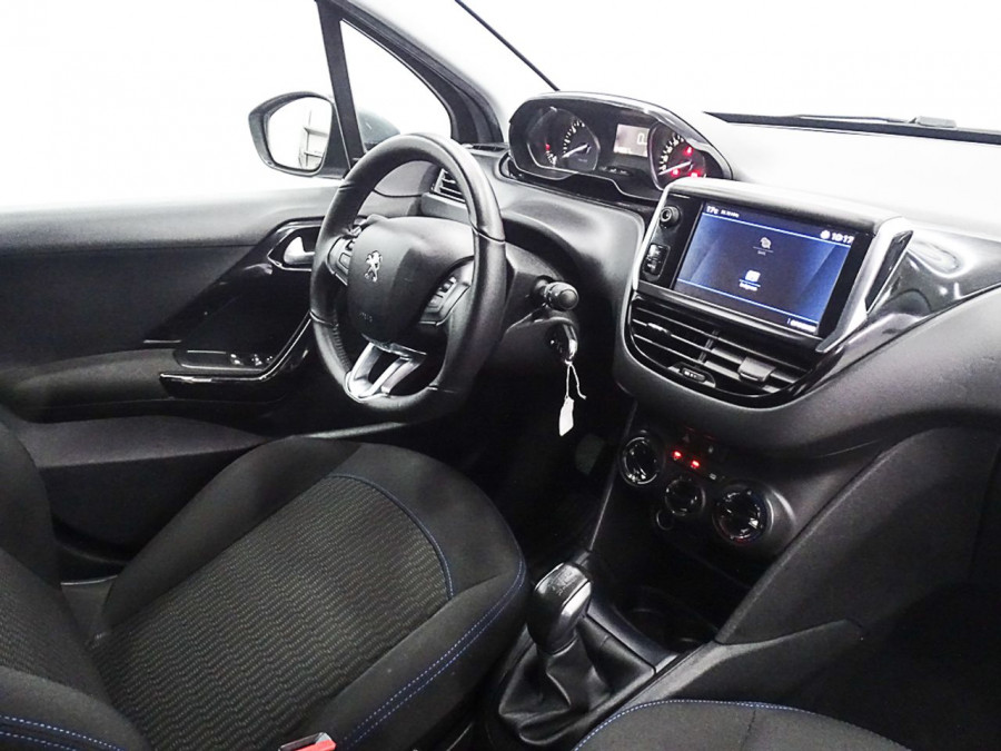 Imagen de Peugeot 208