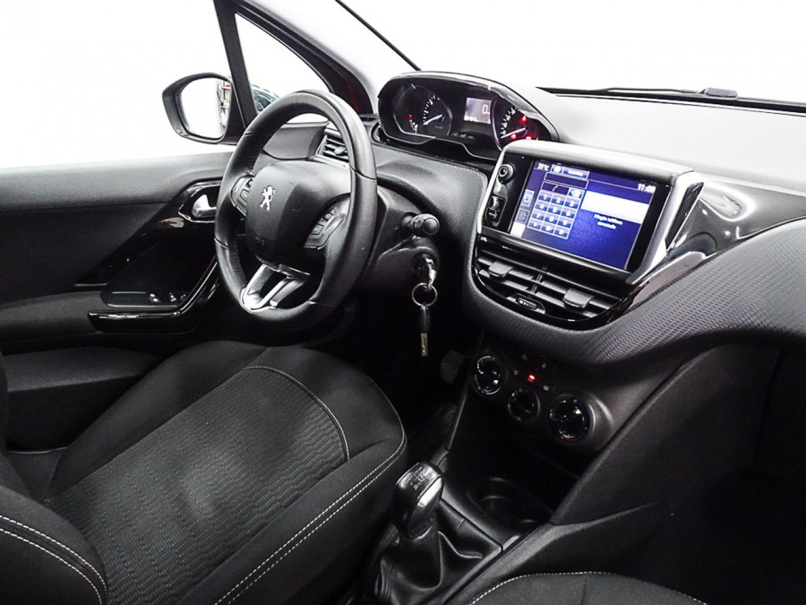 Imagen de Peugeot 208