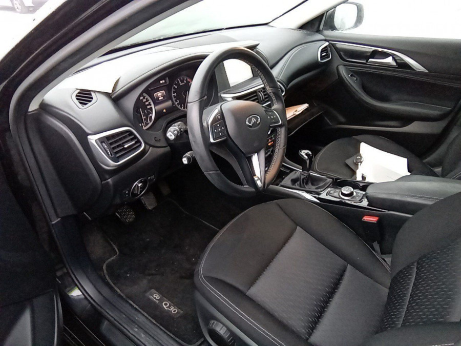 Imagen de Infiniti Q30