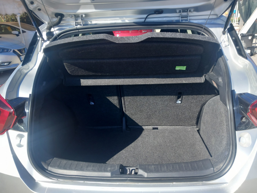 Imagen de NISSAN Micra