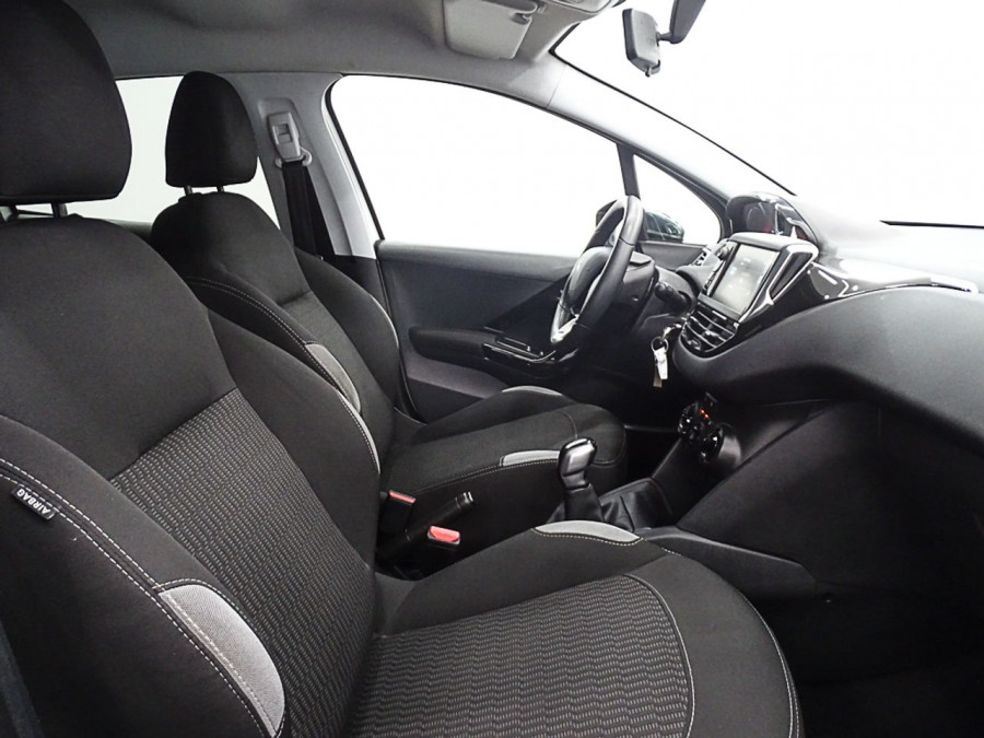 Imagen de Peugeot 208
