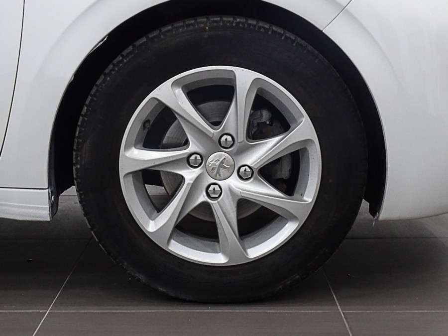 Imagen de Peugeot 208