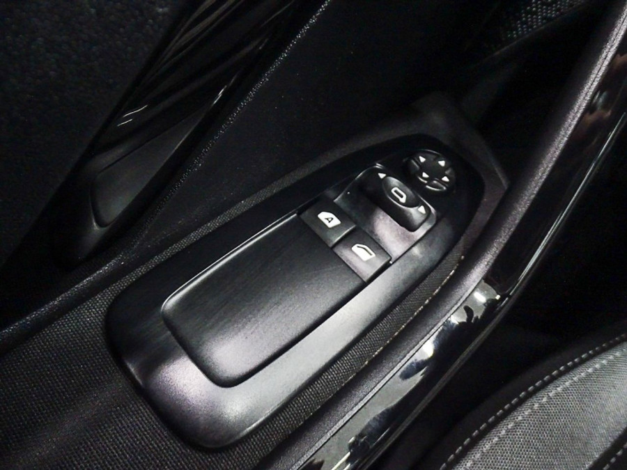 Imagen de Peugeot 208