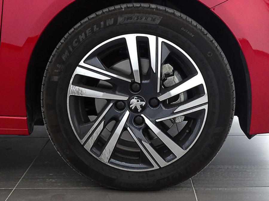 Imagen de Peugeot 208
