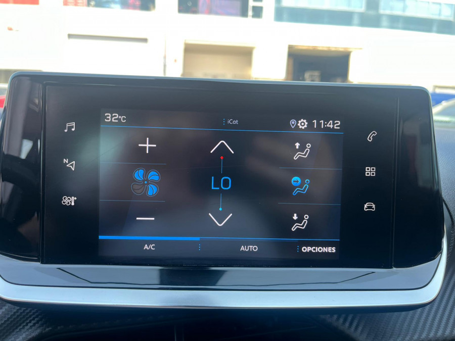 Imagen de Peugeot 2008