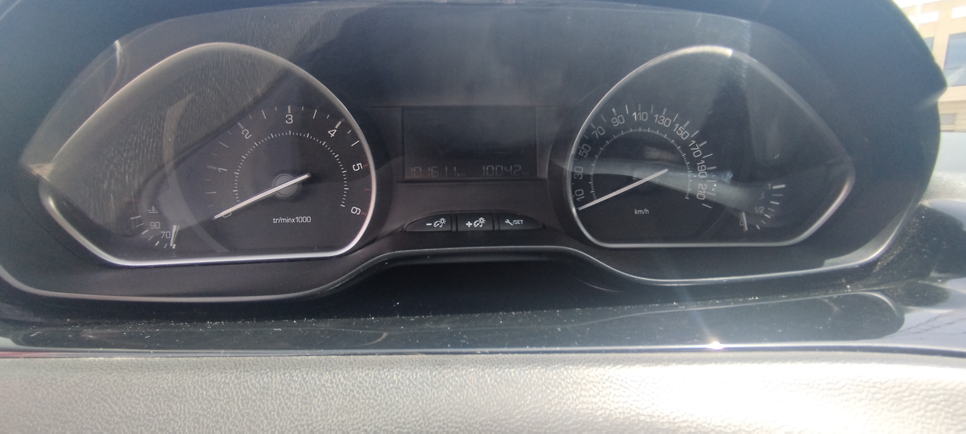 Imagen de Peugeot 208