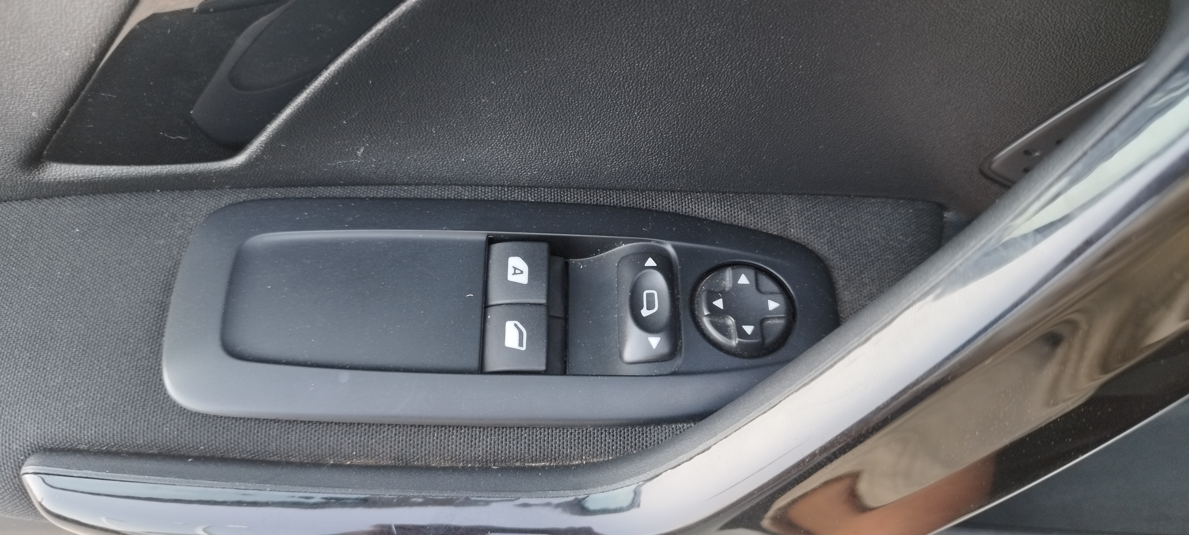 Imagen de Peugeot 208