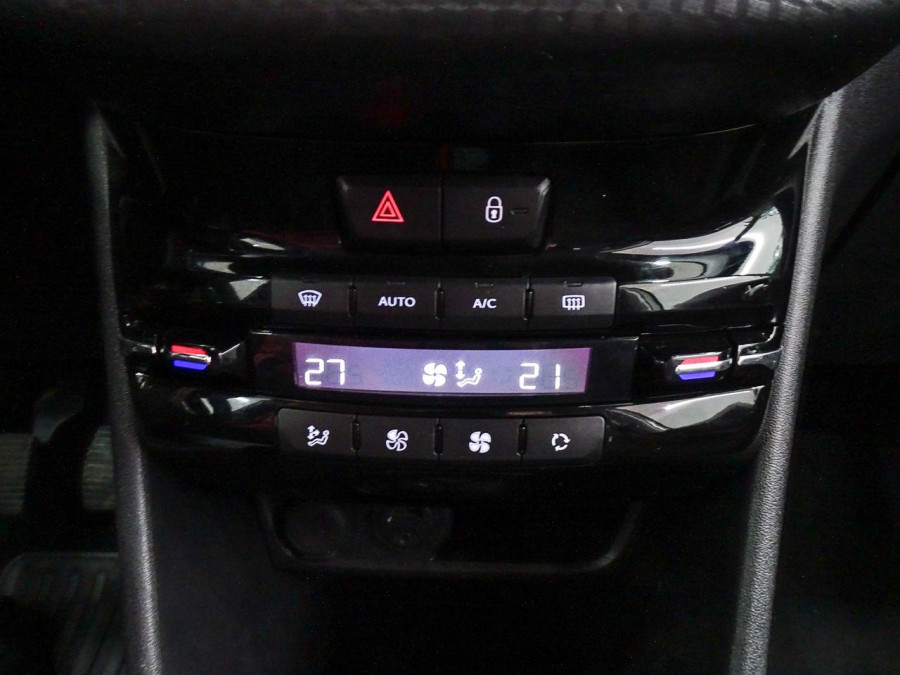 Imagen de Peugeot 208