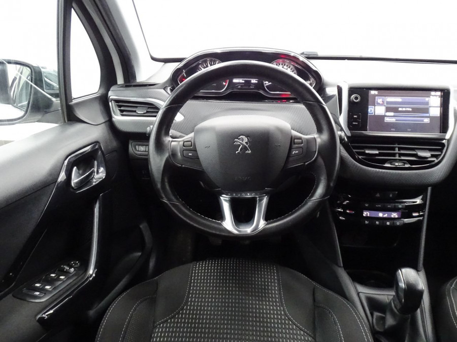 Imagen de Peugeot 208