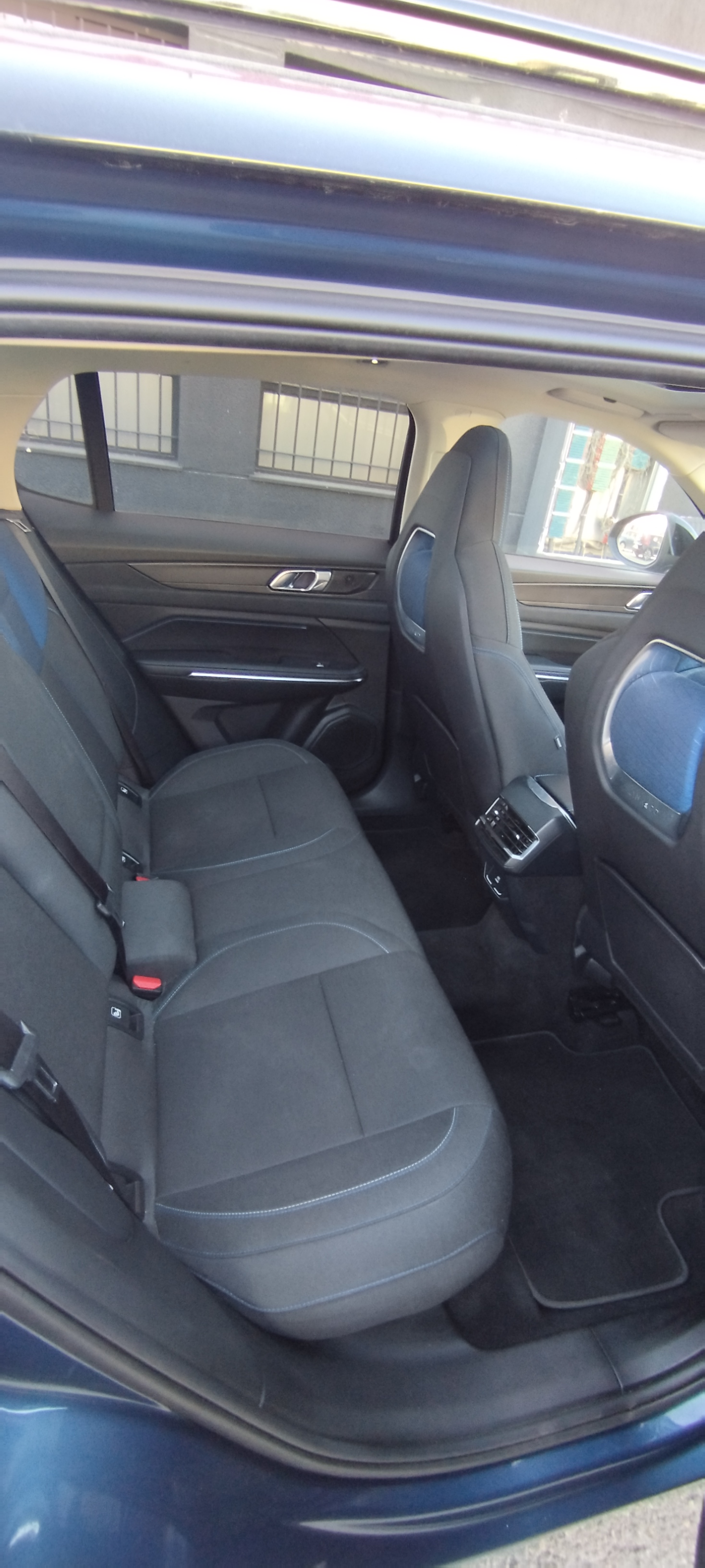 Imagen de lynk & co 01
