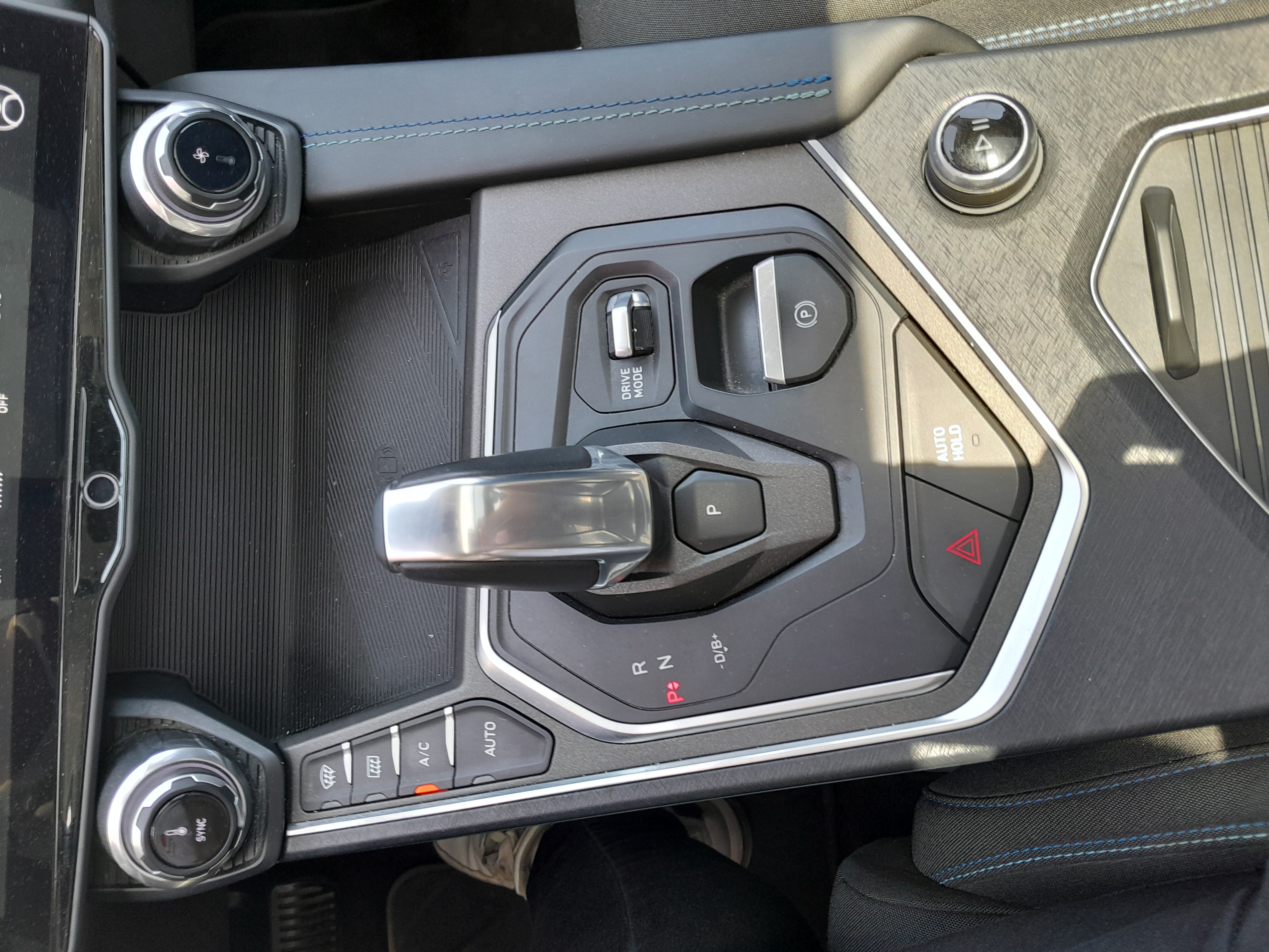 Imagen de lynk & co 01