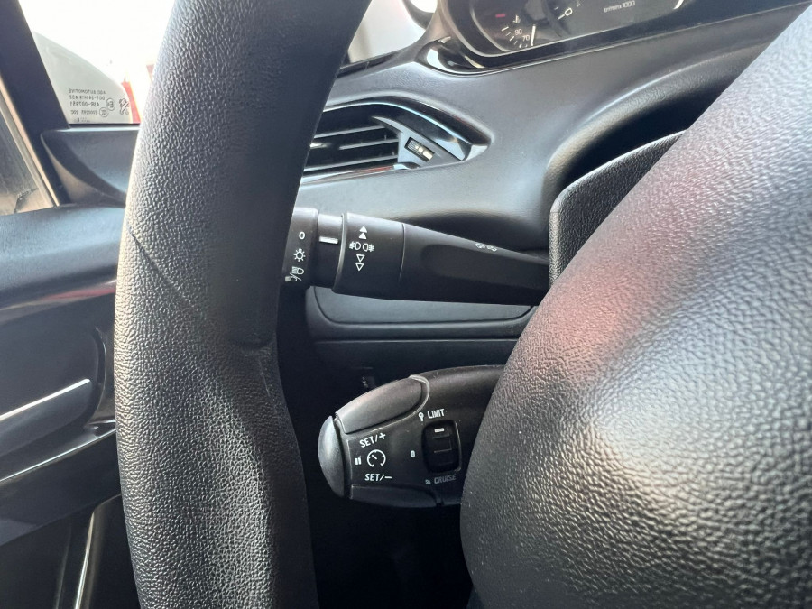Imagen de Peugeot 208