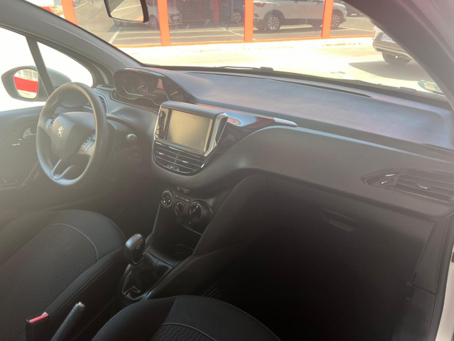Imagen de Peugeot 208
