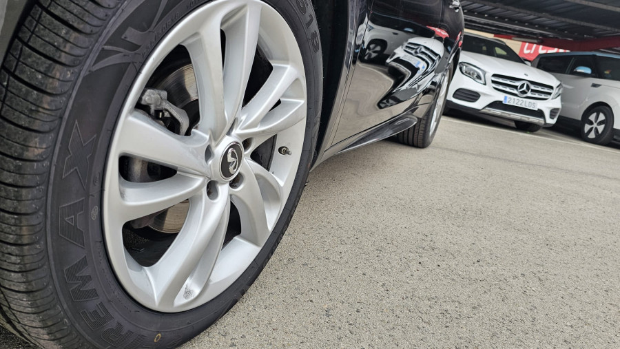 Imagen de Infiniti Q30