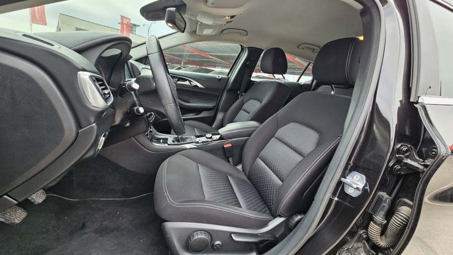 Imagen de Infiniti Q30