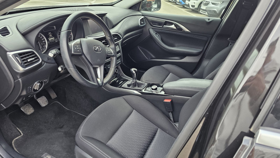 Imagen de Infiniti Q30