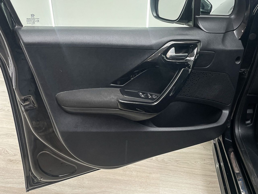 Imagen de Peugeot 208