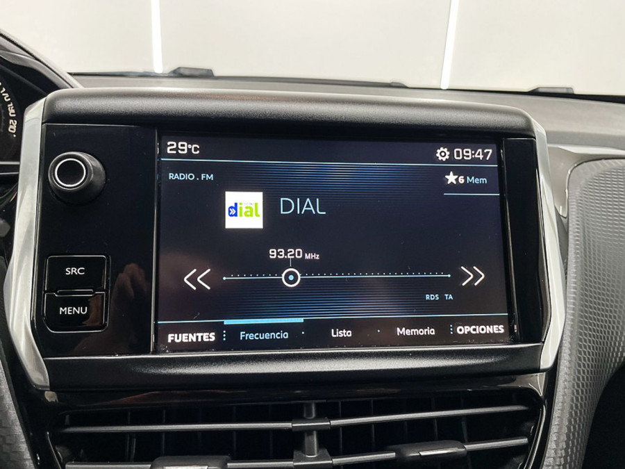 Imagen de Peugeot 208