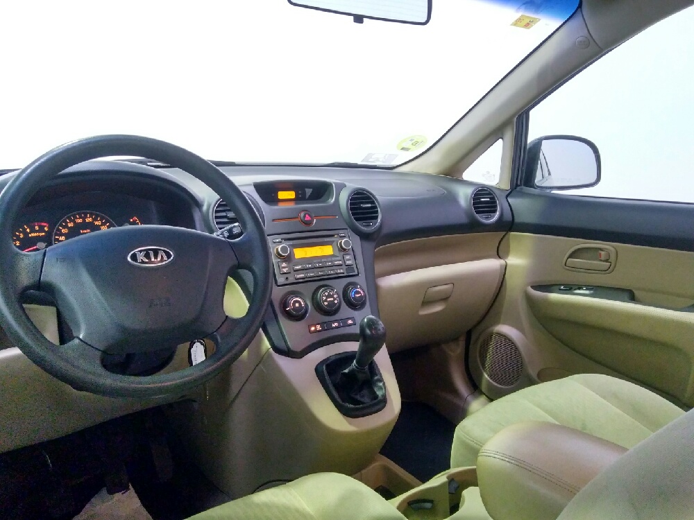 Imagen de Kia Carens