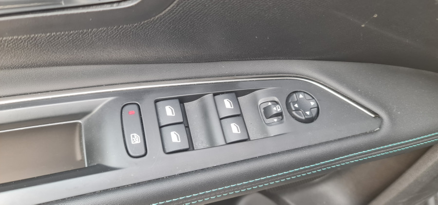 Imagen de Peugeot 5008