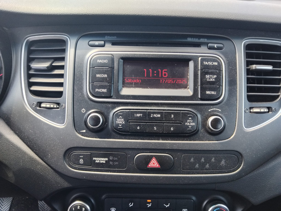 Imagen de Kia Carens