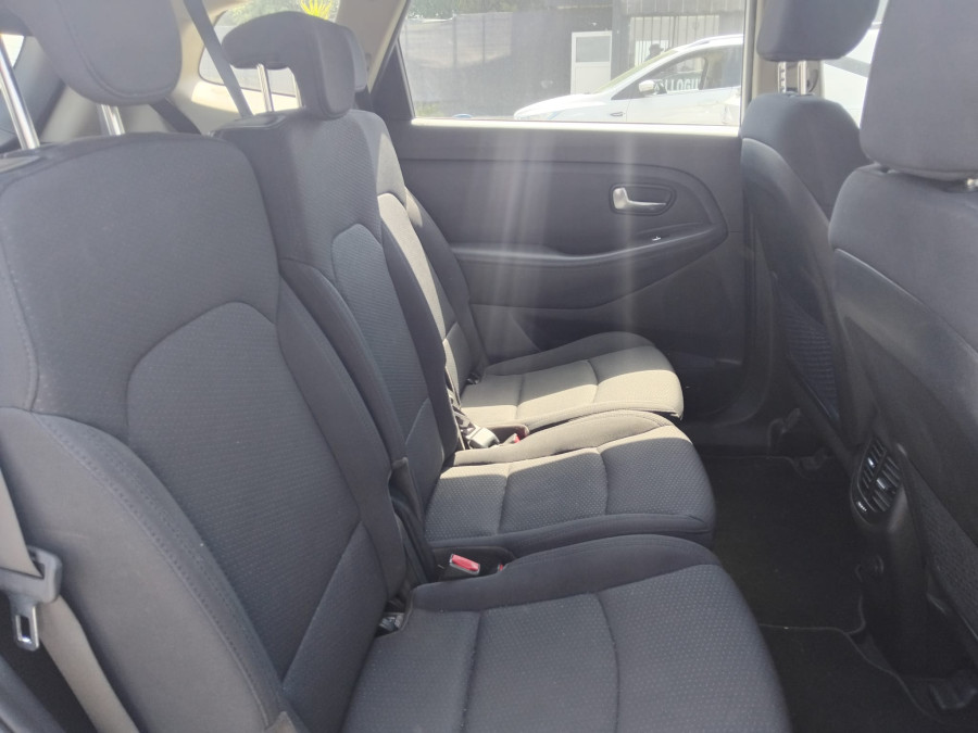 Imagen de Kia Carens