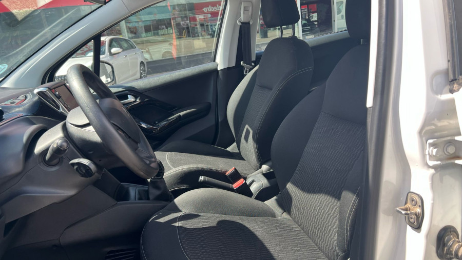 Imagen de Peugeot 208