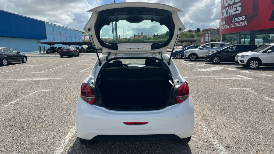 Imagen de Peugeot 208
