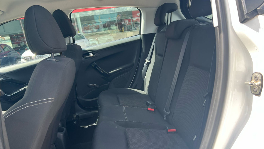 Imagen de Peugeot 208
