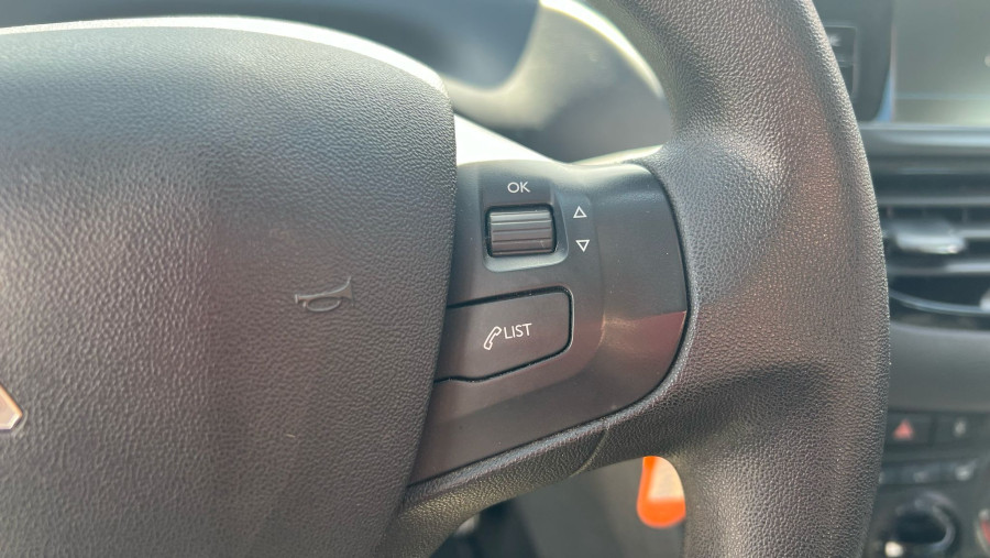 Imagen de Peugeot 208