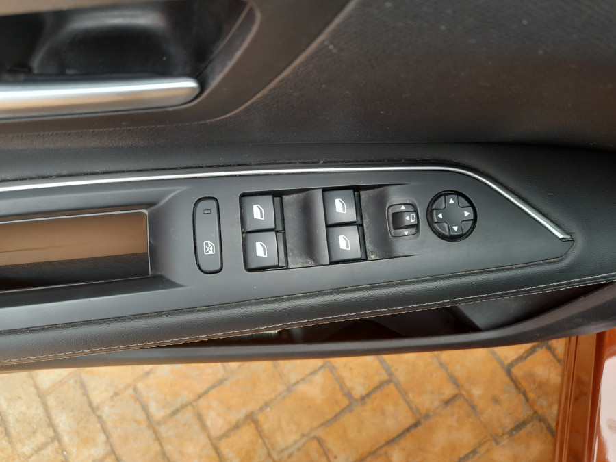 Imagen de Peugeot 3008