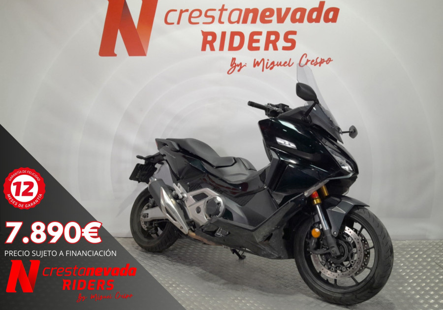 Honda Forza 750