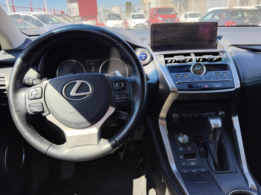 Imagen de Lexus NX