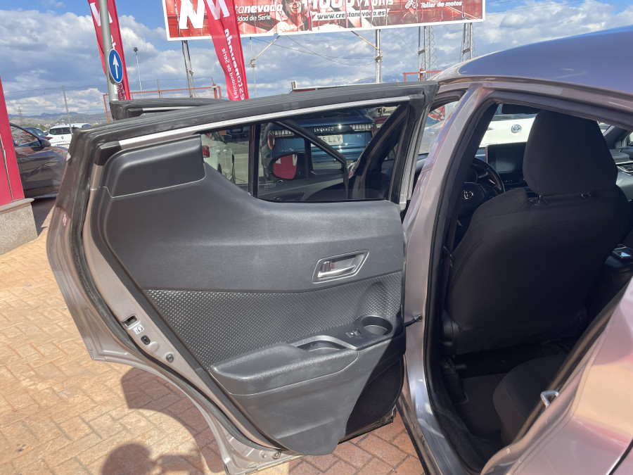 Imagen de TOYOTA C-HR