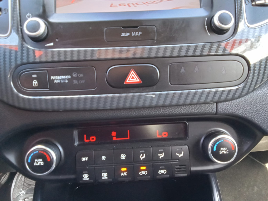 Imagen de Kia Carens