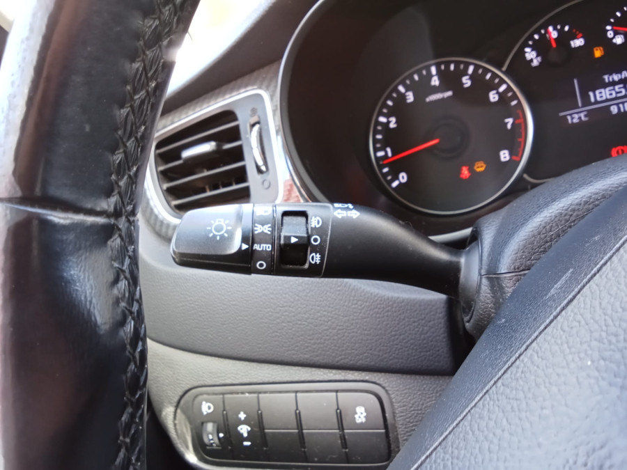 Imagen de Kia Carens