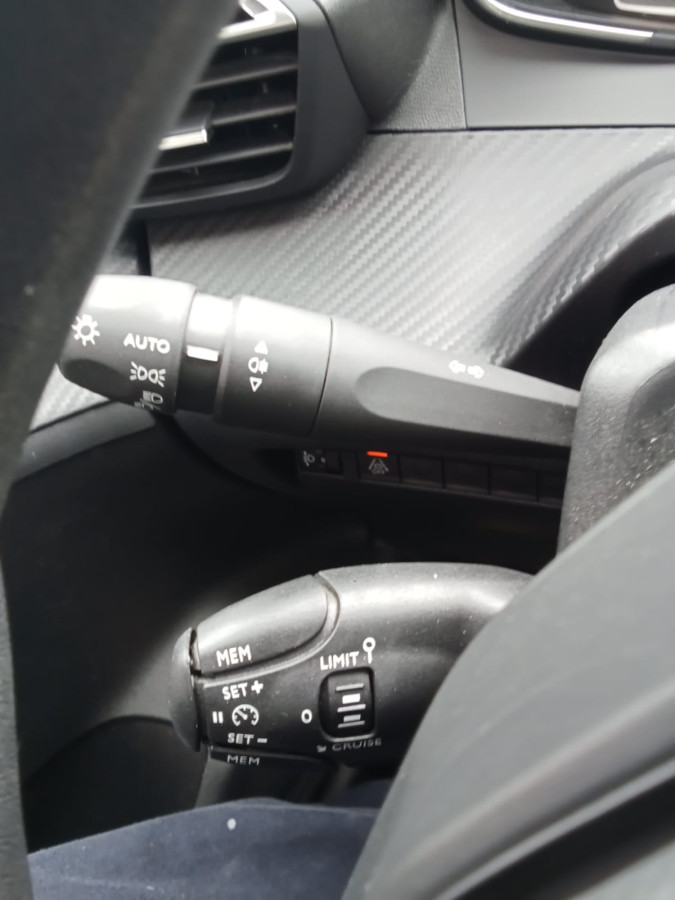 Imagen de Peugeot 208