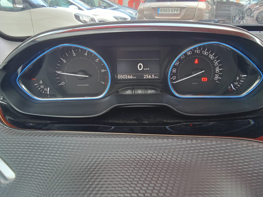 Imagen de Peugeot 2008