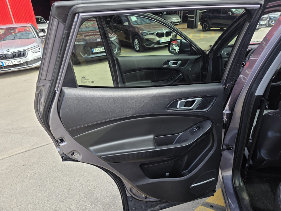 Imagen de dr automobiles DR 4.0